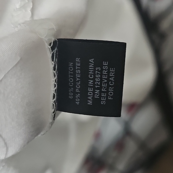 Cincinnati Bengals White and Black T-Shirt with Tiger Logo Size Small NWT - Picture 7 of 8